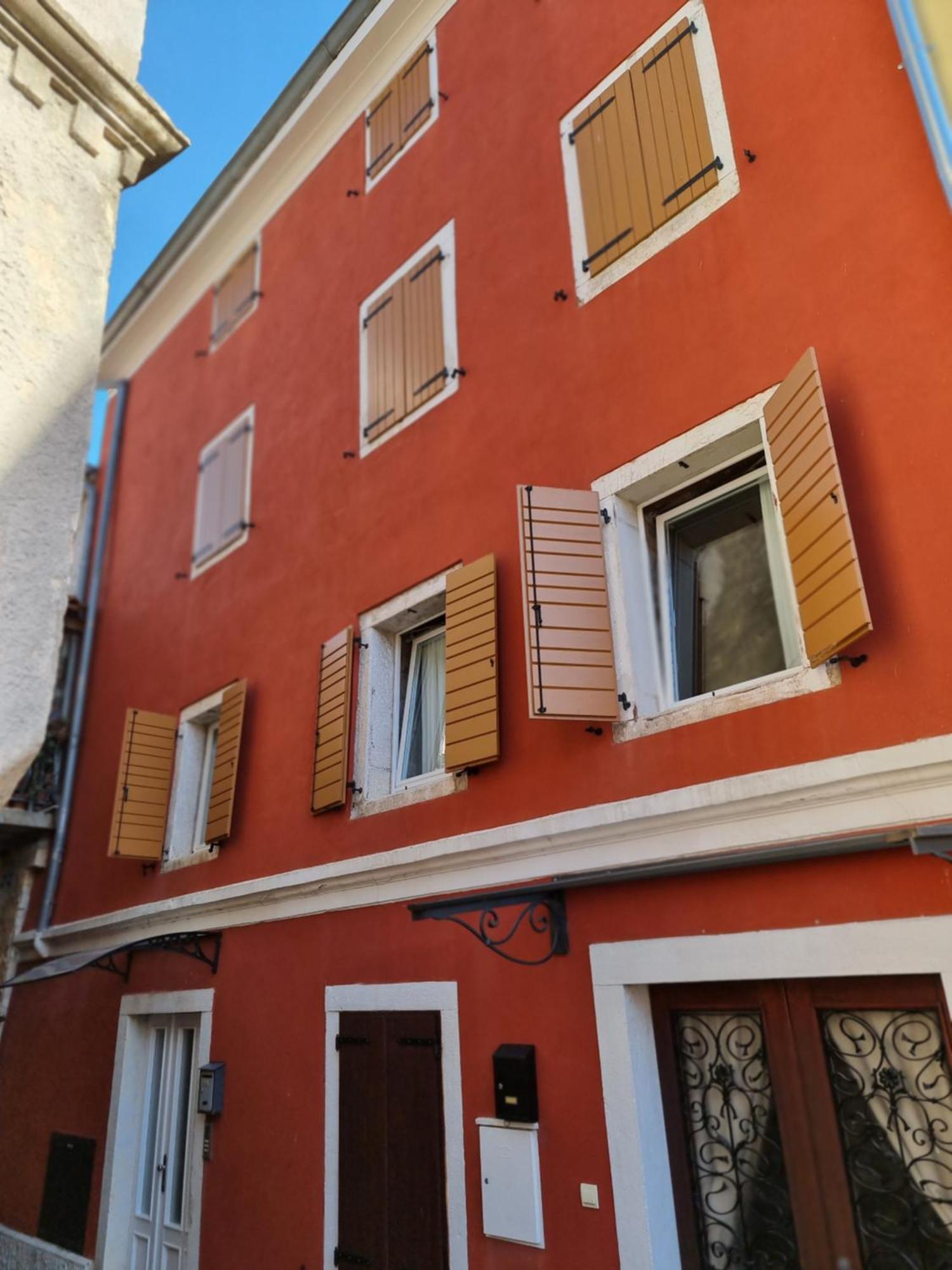 Charming One Bedroom In Old Town Apartment Vrsar